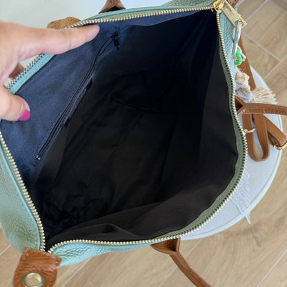 Borsa bottoncina grande vera pelle aperta