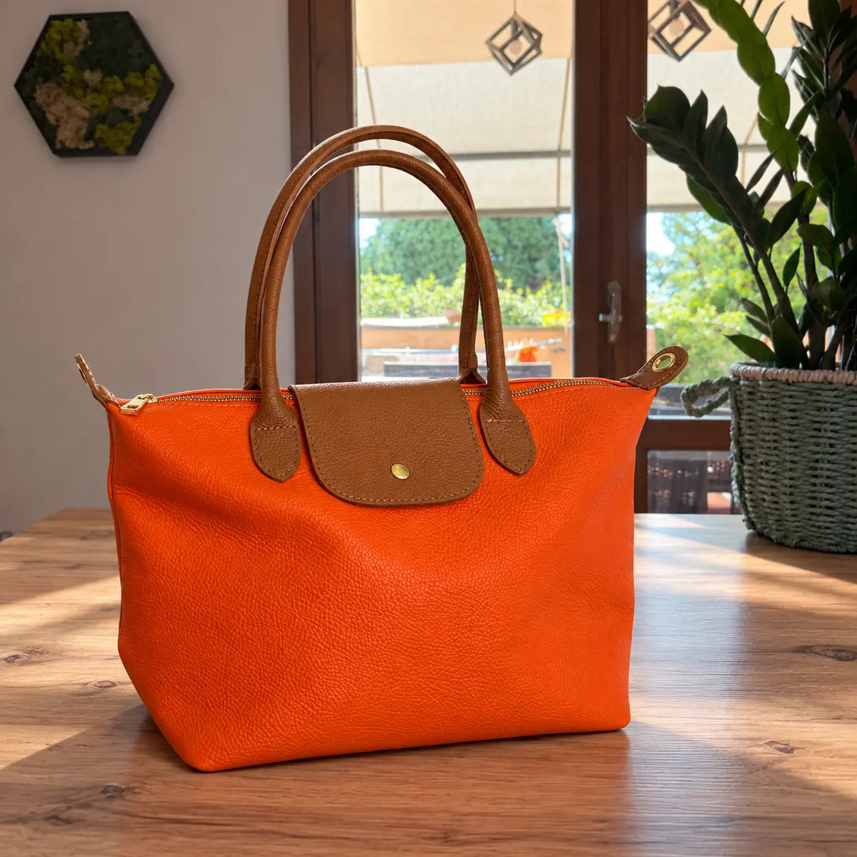 Borsa bottoncina grande vera pelle arancione