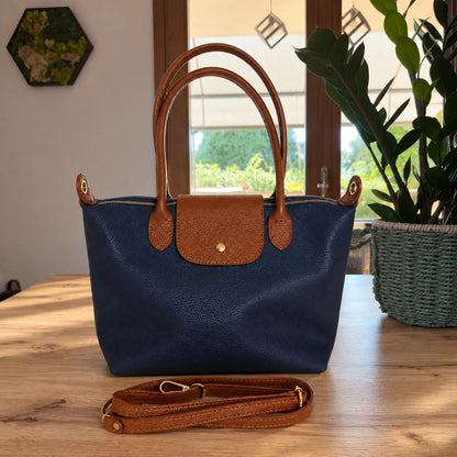 Borsa bottoncina grande vera pelle blu