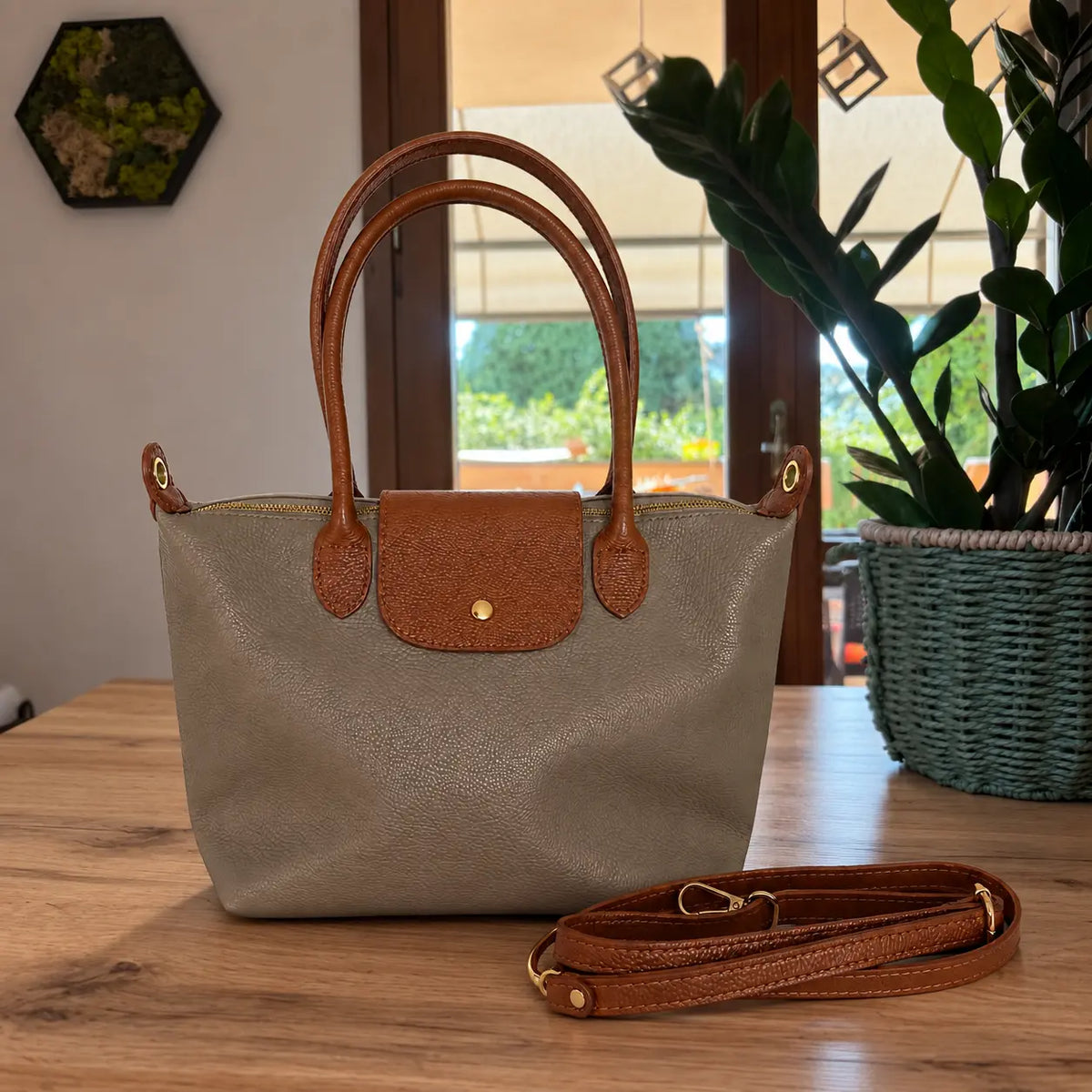 Borsa bottoncina grande vera pelle fango