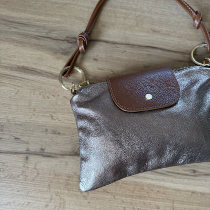 Borsa tracolla bottoncina anelli pelle bicolore dettaglio2