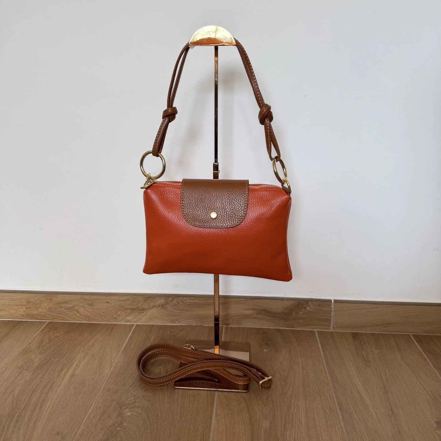 Borsa tracolla bottoncina anelli pelle bicolore zucca cuoio