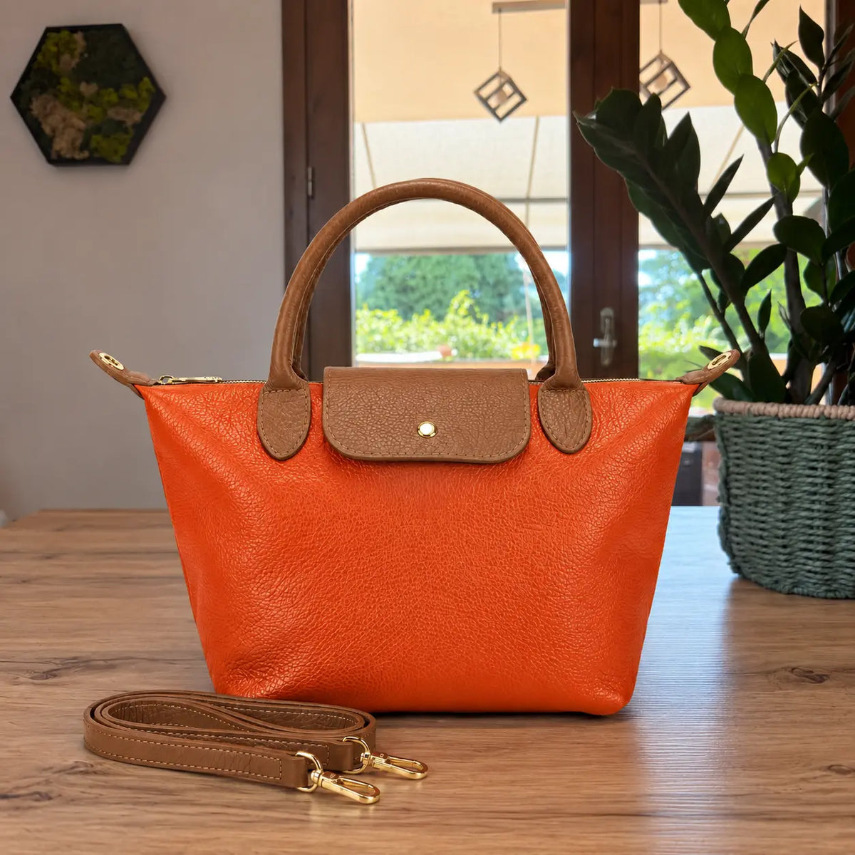 Borsa tracolla mano bottoncina media pelle bicolore zucca cuoio
