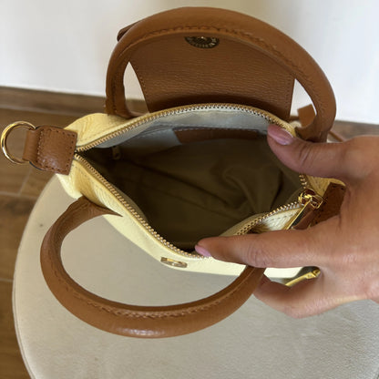 Borsa tracolla mano bottoncina piccola pelle bicolore aperta