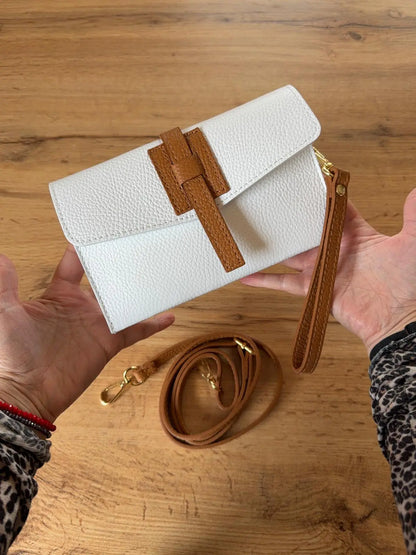 Pochette busta pelle tracolla dettaglio