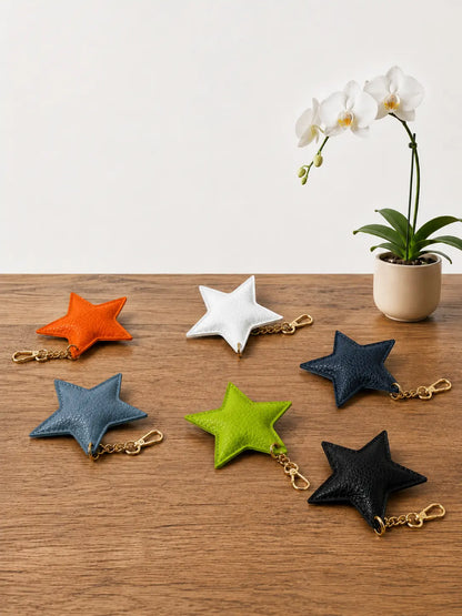 Portachiavi charm pelle modello stella gruppo
