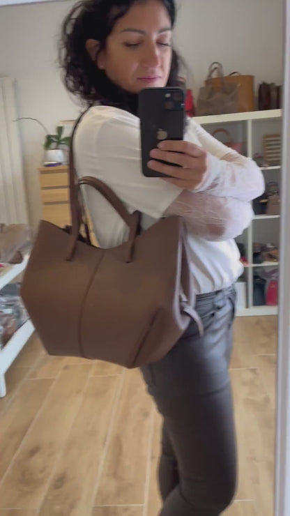 borsa-estendibile-spalla-mano-capiente-pelle-extension-video