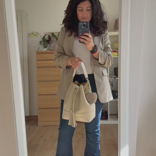borsa-secchiello-grande-vera-pelle-tracolla-manico-video