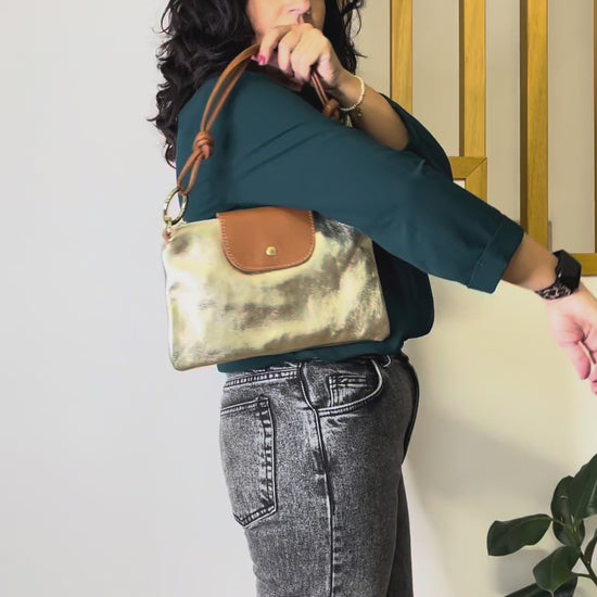 borsa-tracolla-bottoncina-anelli-pelle-bicolore-video